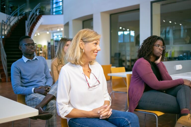 Pourquoi faire une VAE ? — salle de classe éducation pour adultes